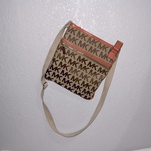 Michael Kors Crossbody Bag